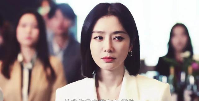 《闪耀的她》大结局：管文宣示主权，丁宁高升，两人配合默契(图1)