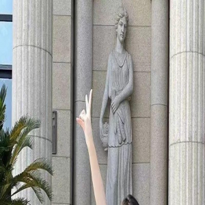 “短上衣+工装裤”=今夏最火混搭！百搭又高级！时髦炸了！