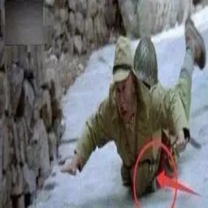 笑到胃疼的穿帮镜头：杨幂这是没穿衣服？