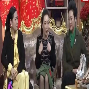 演员戴春荣:嫁初恋丈夫,婚后生一女,与女婿住对门