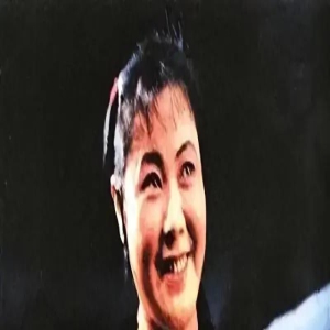 演员田华:和爱人苏凡一见钟情,婚后连生三子,如今咋样了?